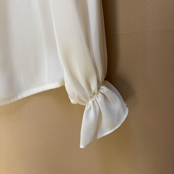 H. Apparel Cream Party Long Sleeve Ruffle Top Size SP - Picture 7 of 14
